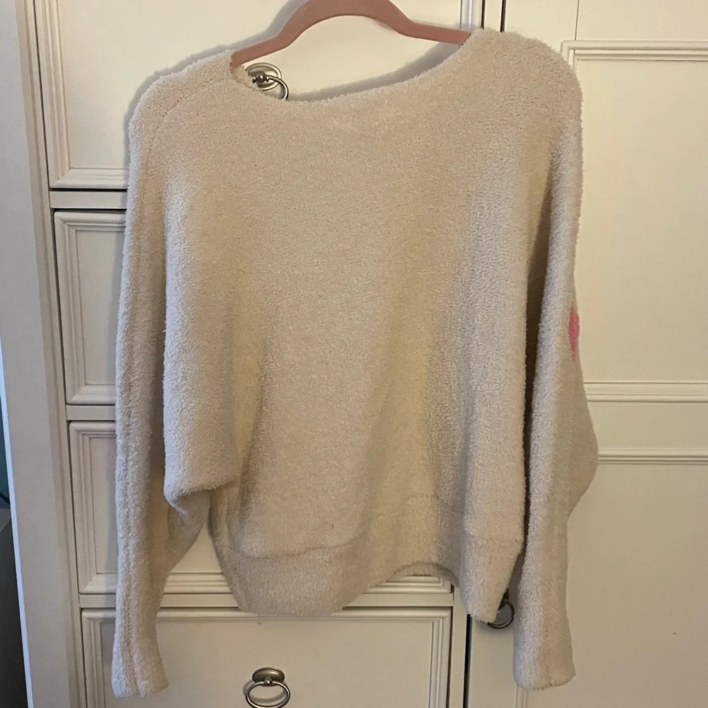 Cozy Pink Heart Sweater - Picture 5 of 9